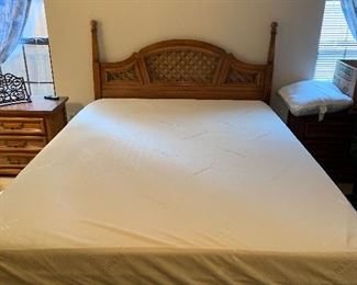 Tempurpedic Mattress set