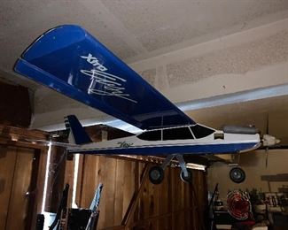 Model airplane 