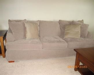 Klassner Sofa $250
