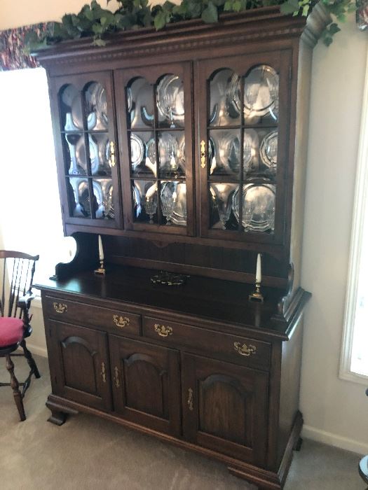 Beautiful Pennsylvania House Cabinet