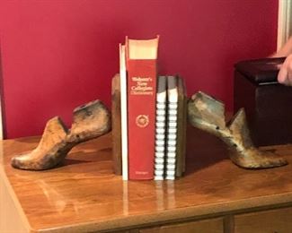 Antiqued Shoe Bookends
