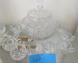 Lot 16 - Gorgeous Etched Crystal  Punch Bowl W/Lid 10 cups $100.00