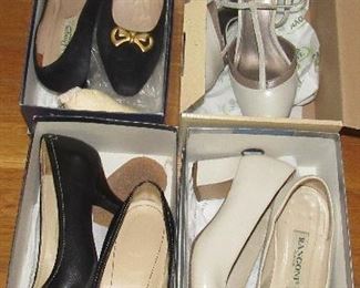 Lot 132 - Lot of shoes $25.00 size 7- 7 1/2