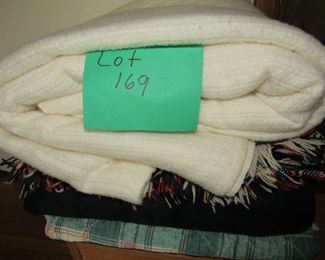 Lot 169 - Set of blankets $35.00