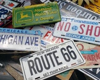 Metal decorative signage