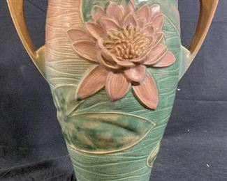ROSEVILLE USA, Large Ceramic Pottery Vase