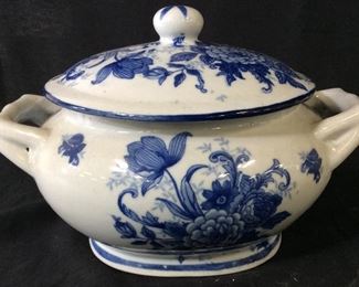 Collectible Blue & White Porcelain Tureen w Cover