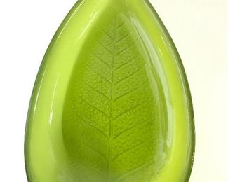 Green Toned Art Glass Leaf Dish