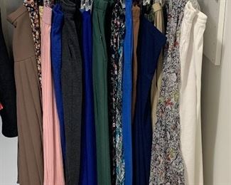 Women’s skirts size 14/16 & 18/20. 