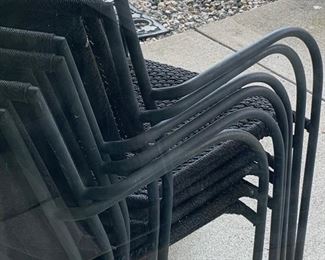 Set of 6 patio chairs. 