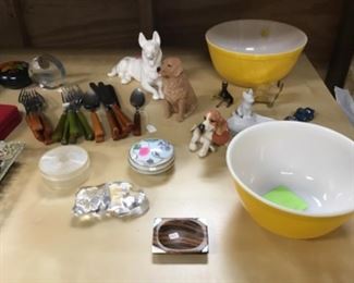 Pyrex, dogs, Bakelite silverware