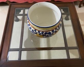 Alternate view of coffee table