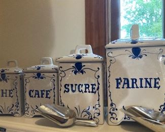 Jay Willfred French canister set (blue & white)