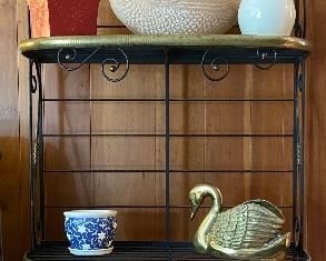 Baker's rack & various planters including brass swan