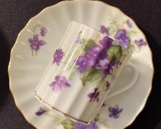 Alternate view of cup & saucer