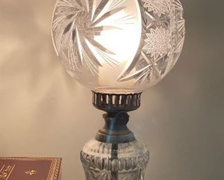 Pinwheel crystal electric parlor lamp