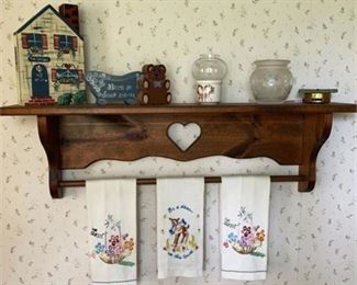 Lot 935
Wall Decor Lot