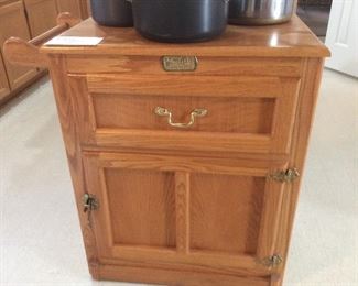 Kitchen island looks like ice chest NOW $40