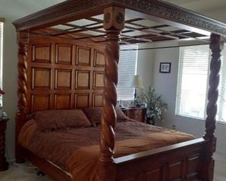 AICO King/Cal King Bedroom set
Includes:
2 nightstands
Canopy bed
Wardrobe Closet
11 drawer dresser and mirror
$2500 OBO
(Does not include the mattress)