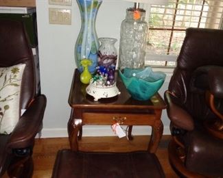 Henredon table & decor