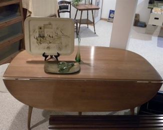 Heywood-Wakefield Butterfly leg drop leaf table.  Includes pads.