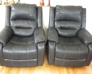 Ashley Furniture like new power recliners