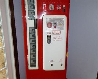 Working Cavalier Coca Cola coke Machine