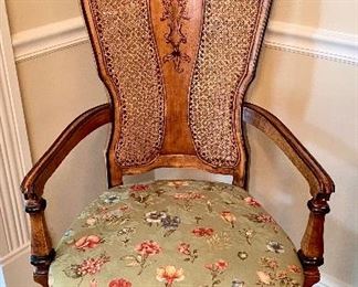 Dining chair