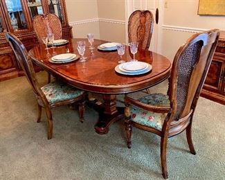 Dining room set table and chairs