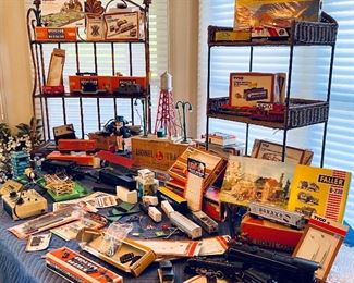 Lionel trains model trains train cars train track 