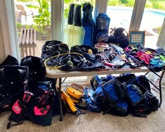Scuba gear scuba diving gear BCDs, mask, fins, snorkel, scuba dive bags, regulators, scuba boots, dive knives