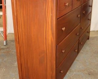 
Lot 1002
Solid Pine 10 Drawer Chest
