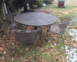 5 Piece Woodard Patio Set, Woodard (I have 3 of these sets, one in White, one in Green and this set in Brown) $325.00 per set