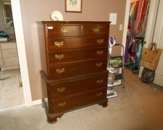 Ethan Allen dove-tailed chest of drawers