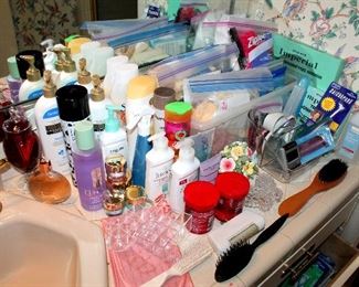 Lots of bath / beauty products