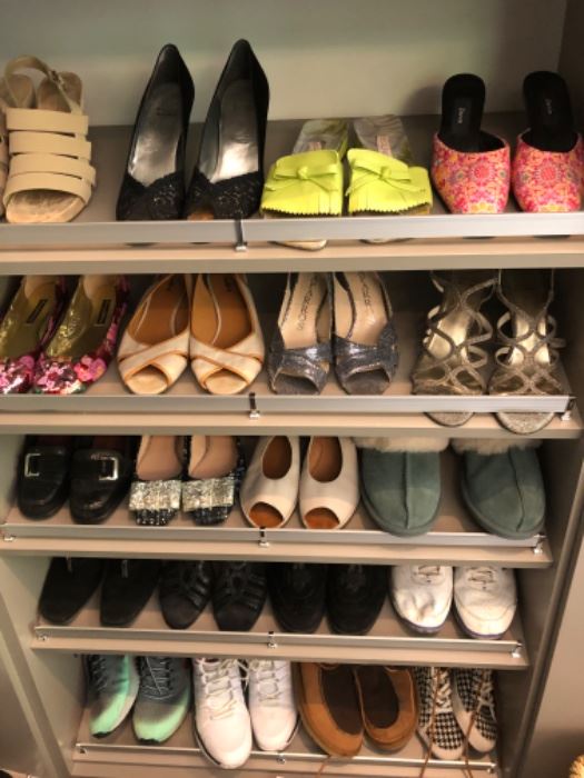 A Plum Cottage Sale at a Classic Darien Home... starts on 5/29/2020