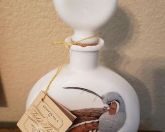 Lot 21 Milk Glass Field Birds Whiskey Decanter $10