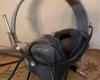 Lot 48 Vintage Aircraft Headphones $20