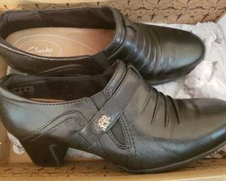 Lot 82 New in box Clark's Women's Shoes Size 9 $30