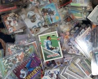 #143 $175 Lot of about 200 Barry Sanders Football Cards
