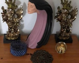 WWW015 Collectible Decorative Pieces