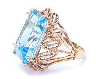 Impressive ~19.5 Carat Swiss Blue Topaz Estate Ring in a Beautiful 14k Yellow Gold Setting