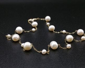 High-Quality Tiffany Styled Pearls-by-the-Yard Lustrous Graduated Pearl Estate Necklace in 14k Yellow Gold - $1899