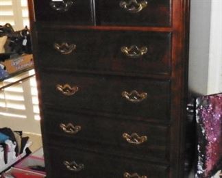 7 drawer chest 