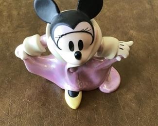 This is the Minnie that goes with Mickey