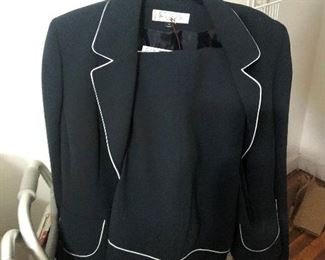 HIGH END NEVER WORN WOMEN'S CLOTHING