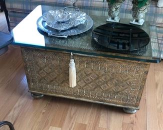 https://caitsonline.com/collections/fawn-creek-orland-park/products/trunk-table-with-glass-top