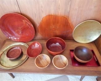 #15 - $25 - Plates and Bowls - 11 pieces made of Glass, Wood, and Plastic - TABLE NOT INCLUDED