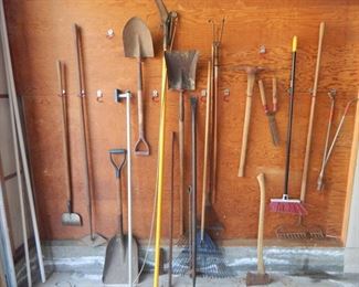 #96 - $60 - Wall of Garden Tools - (19 Items)