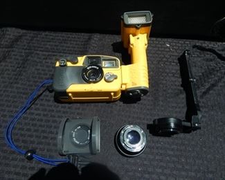 #123 - $45 - YS-40 Underwater Camera with extras